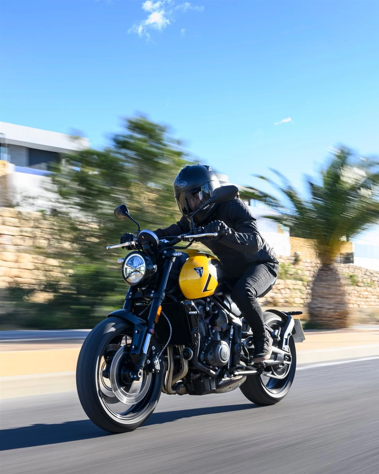 Vorschaubild für Post - Du hast einen Führerschein der Klasse A2 und interessiert dich für ein Triumph-Motorrad? Dann solltest du dich schnell entscheiden und dir bis zum 30.06. noch ein kostenloses A2-Drosselkit für ausgewählte Bikes sichern.

Das Angebot gilt ausschließlich für Neufahrzeuge und ist zuzüglich händlerspezifischer Einbaukosten. Aber egal, für welches Modell du dich entscheidest, der Charakter deiner Triumph geht durch den Umbau nicht verloren.

#triumphgermany #triumphofficial #triumphmotorcycles #a2drosselkit #kostenlos #fortheride #triumphbadkreuznach #badkreuznach