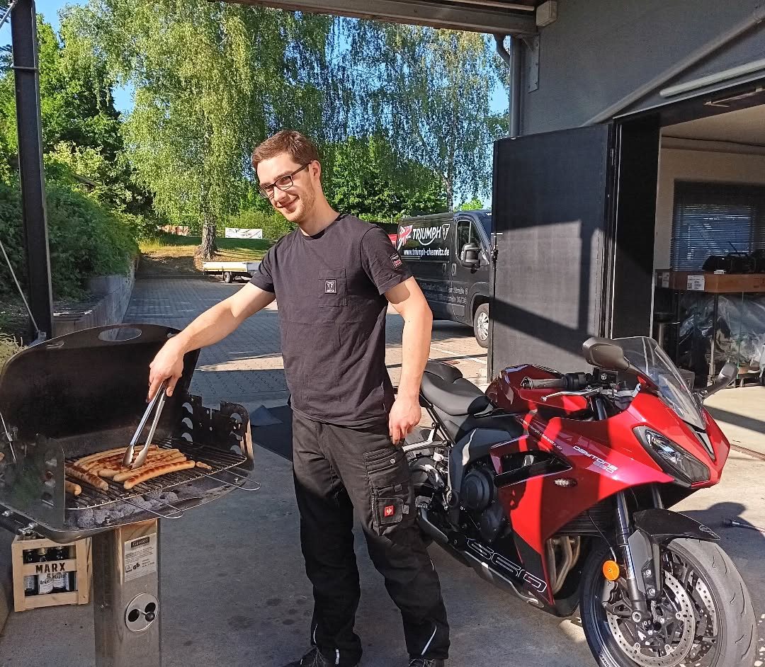 Vorschaubild für Post - Urlaubsabschiesdgrillen für Daniel.

#Triumphchemnitz 
#triumphteamchemnitz 
#triumphmotorcycles 
#triumphgermany 
#fortheride