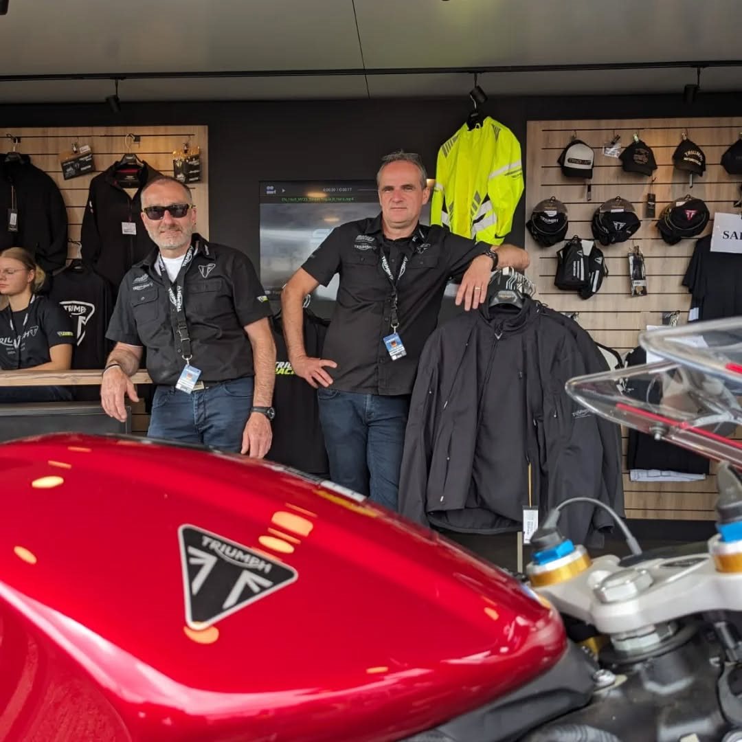Vorschaubild für Post - Wir und Moto GP am Sachsenring 2025.

#Triumphchemnitz 
#triumphteamchemnitz 
#triumphmotorcycles 
#triumphgermany 
#fortheride