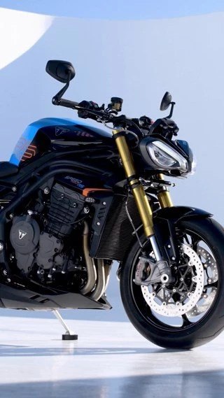 Vorschaubild für Post - Jetzt bestellbar: Die Speed Triple 1200 RS in Jet Black & Maui Blue.

Wie gefällt sie dir?

#triumph #triumphmotorcycles #speedtriple1200rs #triumphchemnitz #triumphteamchemnitz