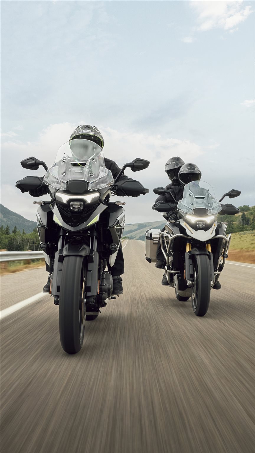 Vorschaubild für Post - Die neue Tiger 1200 ist ab sofort vorbestellbar! 🔥⁣
⁣
⚙️ Apple CarPlay® und Android Auto™⁣
⚙️ SHOWA EERA HEIGHTFLEX®⁣
⚙️ Fortschrittliche Radar-Systeme vorne und hinten⁣
⁣
Uns fallen 1200 gute Gründe ein, warum du dich noch diese Woche an uns wenden solltest ... 😉⁣

#triumph #triumphmotorcycles #tiger1200 #triumphchemnitz #triumphteamchemnitz