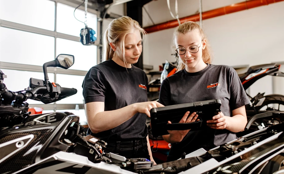 Ausbildung zum Automobilkaufmann/-frau (m/w/d) Bild 3: Ausbildung zum Automobilkaufmann/-frau (m/w/d)