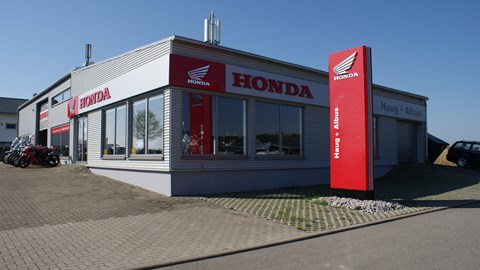 KFZ Mechaniker/ Zweirad Mechaniker