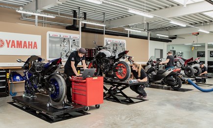 Zweiradmechatroniker für Motorräder   M/W/D