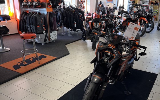 Motorradverkäufer/in (m/w/d) in Vollzeit - Bild 4