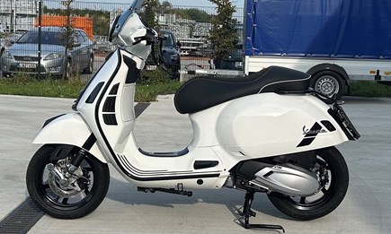 Service Assistent/In