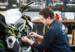 Kraftfahrzeugmechatroniker/in - Motorradtechnik
