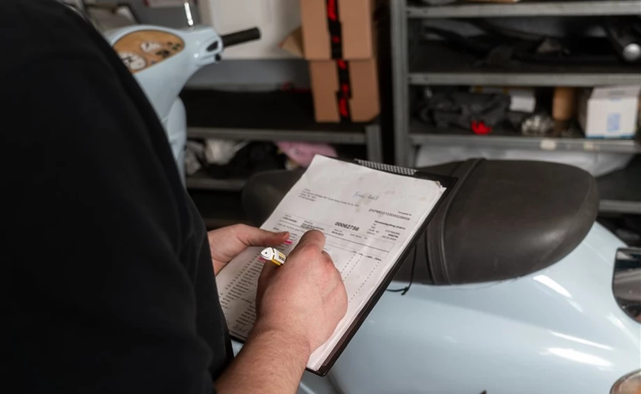 Zweiradmechaniker/ Zweiradmechatroniker (m/w/d) Bild 2: Zweiradmechaniker/ Zweiradmechatroniker (m/w/d)