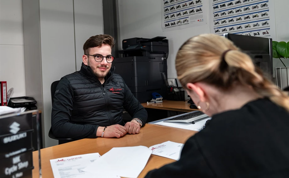 Zweiradmechaniker/ Zweiradmechatroniker (m/w/d) Bild 3: Zweiradmechaniker/ Zweiradmechatroniker (m/w/d)