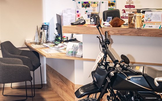 Zweirad KFZ-Techniker/in Vollzeit - Bild 14