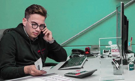 Ausbildung zum Automobilkaufmann (m/w/d)