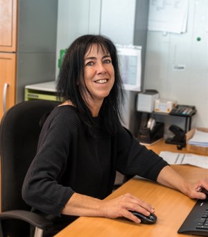 Mitarbeiterbild Claudia 