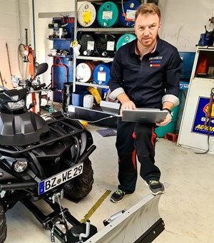 Mitarbeiterbild STEFAN  ZIESCHE 