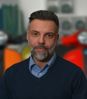 Roman Poremba Mitarbeiterbild Roman Poremba