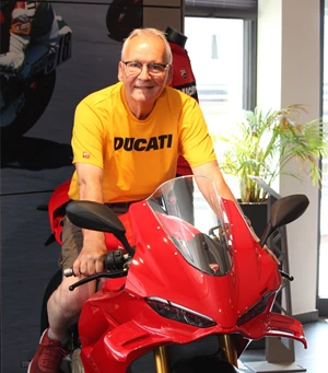 Dirk "Espe 110" Espenhain Mitarbeiterbild Dirk "Espe 110" Espenhain