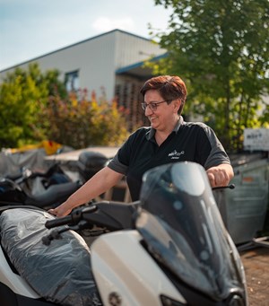 Mitarbeiterbild Janine Holtz