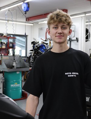 Mitarbeiterbild Silvan Wiederkehr