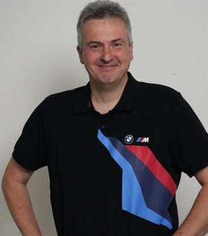 Mitarbeiterbild John     Stamper