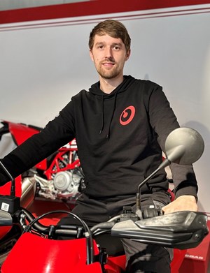 Mitarbeiterbild Simon 