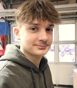 Nicklas Merz Mitarbeiterbild Nicklas Merz