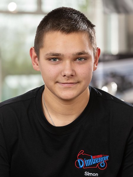 Simon Köster