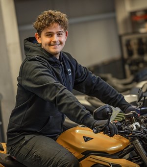 Mitarbeiterbild Tim Bollmann