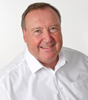 Mitarbeiterbild Stefan  Bernhard