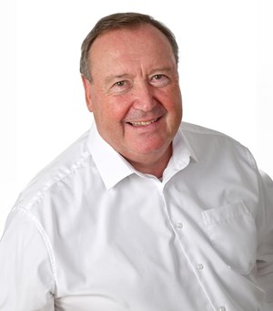 Mitarbeiterbild Stefan  Bernhard