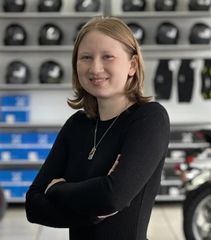 Lea Naujok Mitarbeiterbild Lea Naujok