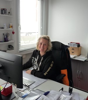 Mitarbeiterbild Ellen v. Hi.