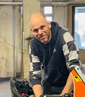 Mitarbeiterbild Florian Hüsler