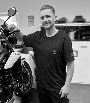 Mitarbeiterbild Simon Lagan