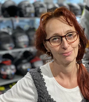 Claudia Senger Mitarbeiterbild Claudia Senger