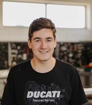Mitarbeiterbild Tobias Graf