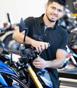 Mitarbeiterbild Idrees Fazeli