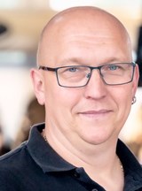 Thorsten  Steil