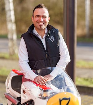 Mitarbeiterbild Askin  Tilki