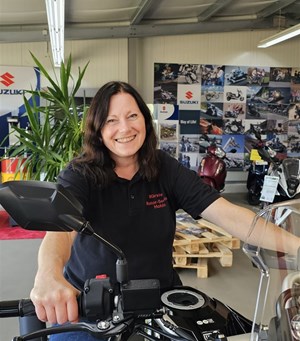 Mitarbeiterbild KIRSTEN  HOHLS