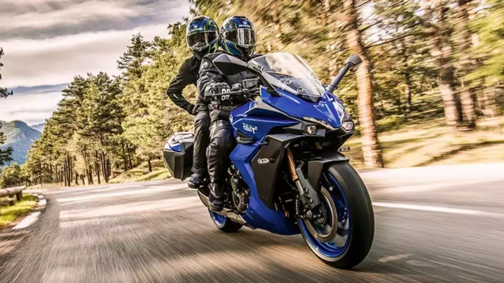 Suzuki GSX-S1000GT Touring