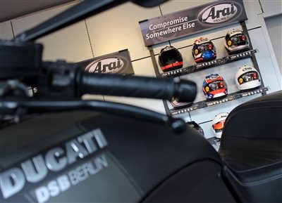 Wir sind Arai Technical Pro Shop!