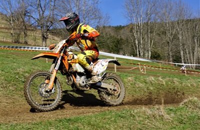 Benni Schöpf sichert sich den Sieg beim zweiten Enduro ÖM Lauf in Rinegg! KTM Walzer Teamfahrer zeigen TOP Leistungen!