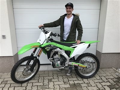 Ein grünes Motorrad findet in der grünen Steiermark seinen neuen Besitzer