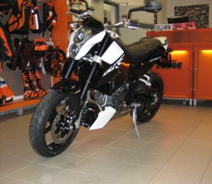 KTM DUKE 690 MOD. 2008