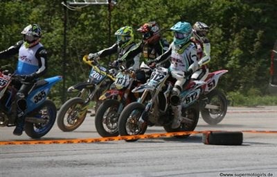 SuperMoto Girls- Zweiter Lauf zum Grenzlandcup im Supermoto auf der Wurzeralm von Nici Köberle
