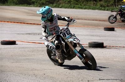 SuperMoto Girls- Zweiter Lauf zum Grenzlandcup im Supermoto auf der Wurzeralm von Nici Köberle - Bild 5
