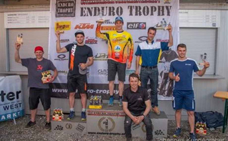 Sieg für Benni Schöpf beim Enduro-Trophy Rennen in Spielberg! Drei weitere Top-Ten Platzierungen für die KTM Walzer Teamrider! Bild 4: Sieg für Benni Schöpf beim Enduro-Trophy Rennen in Spielberg! Drei weitere Top-Ten Platzierungen für die KTM Walzer Teamrider!