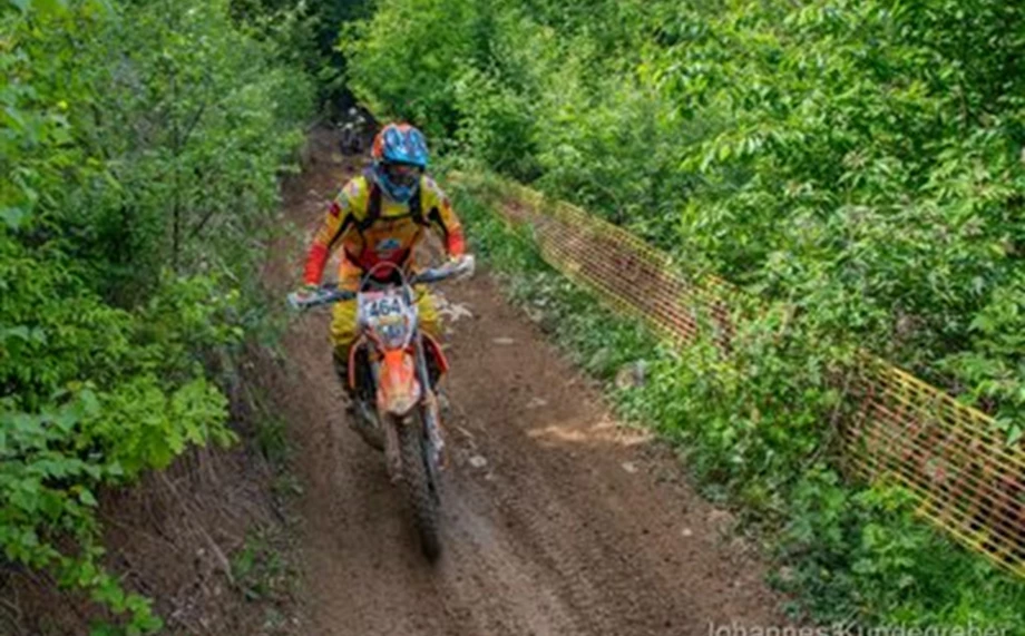 Sieg für Benni Schöpf beim Enduro-Trophy Rennen in Spielberg! Drei weitere Top-Ten Platzierungen für die KTM Walzer Teamrider! Bild 6: Sieg für Benni Schöpf beim Enduro-Trophy Rennen in Spielberg! Drei weitere Top-Ten Platzierungen für die KTM Walzer Teamrider!