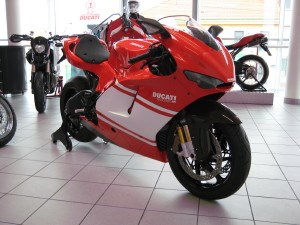 DUCATI DESMOSEDICI RR EINGETROFFEN