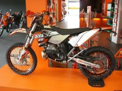 SIX DAYS Modelle 2009 eingetroffen SIX DAYS Modelle 2009 eingetroffen