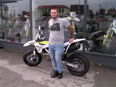 701 Supermoto mit "Extras"